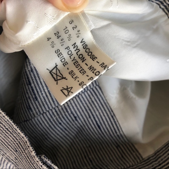 Escada 1980s Vintage Navy & White Pleated Skirt - Picture 4 of 5